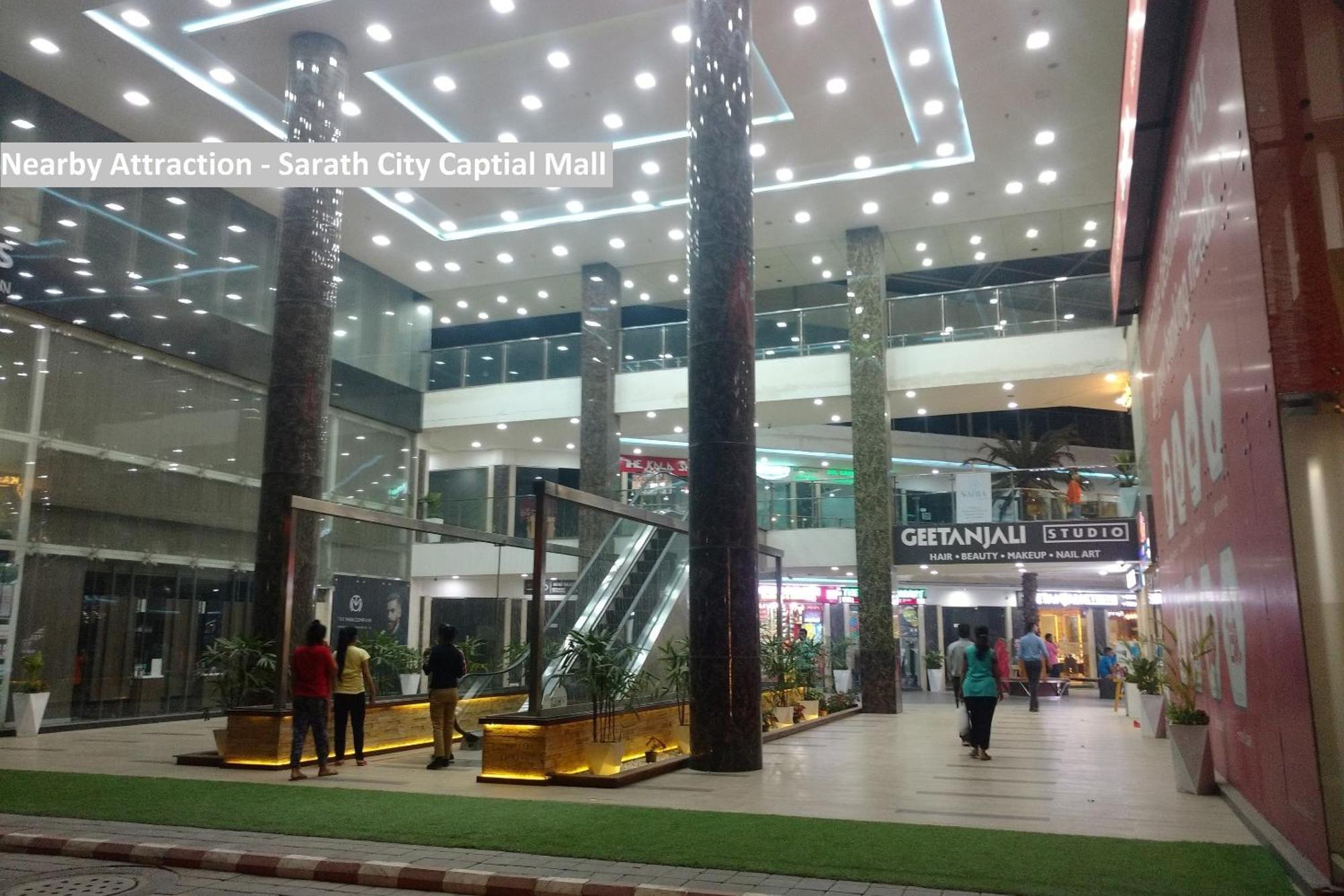 Capital O 12384 Hotel Rudra Grand Kondapur (Telangana) Exterior foto
